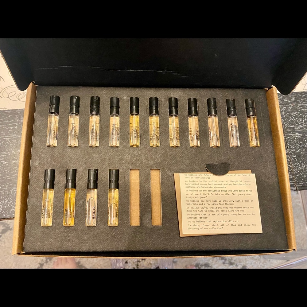 LE LABO discovery set - all but 2 perfumes still in box!